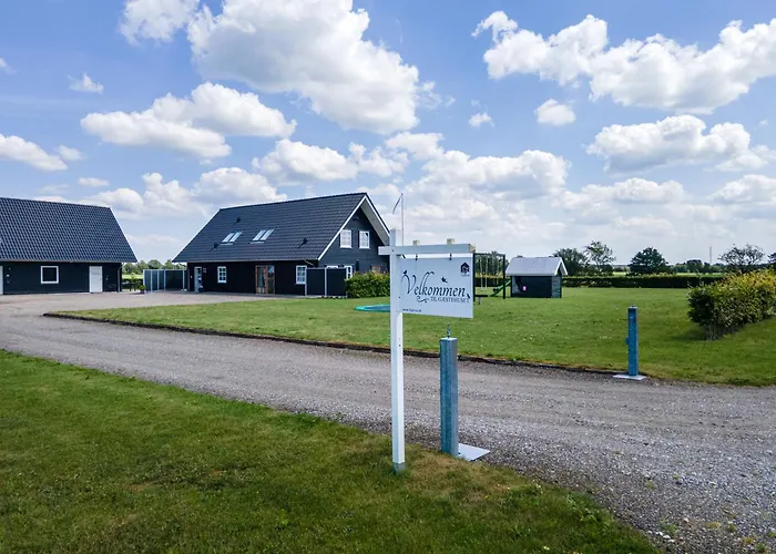 Fuglhus - Hyggelig Ferie Pa Landet
