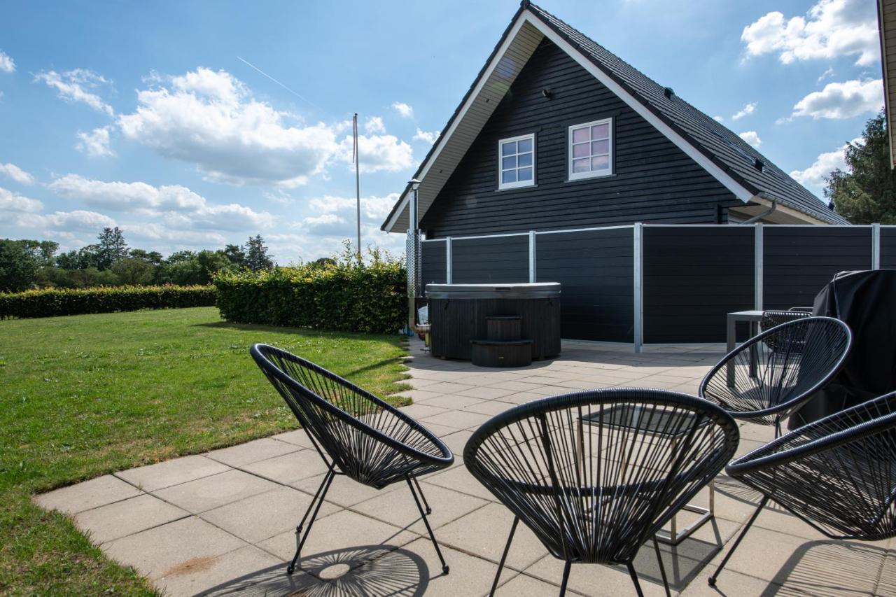 Fuglhus - Hyggelig Ferie Pa Landet Holiday home *